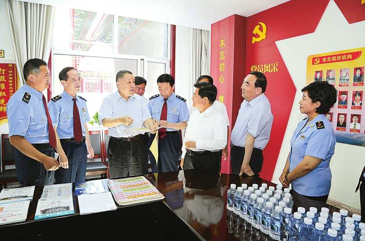 工商總局局長張茅:攻堅克難進(jìn)一步深化商事制度改革